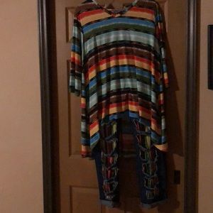 Size 8 L&B pants.    Size Large L&B shirt